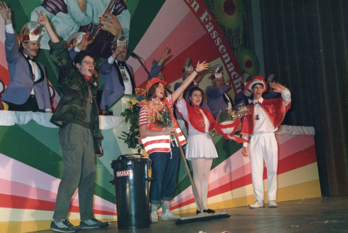 Andreas & Anja als Müllarbeiter, Nadine & Wolfgang (1989)