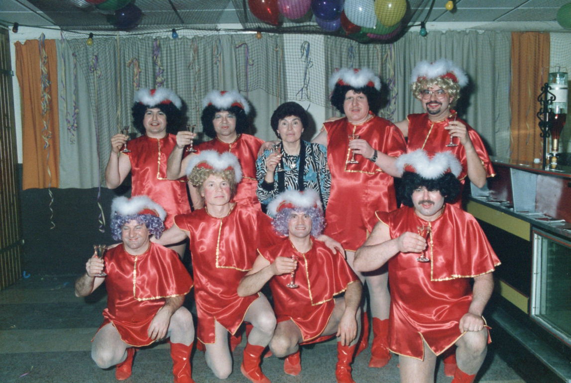 Wolkenschieber als Kosaken – Gruppenfoto (1989)